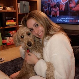 Meet your Posher, Ava